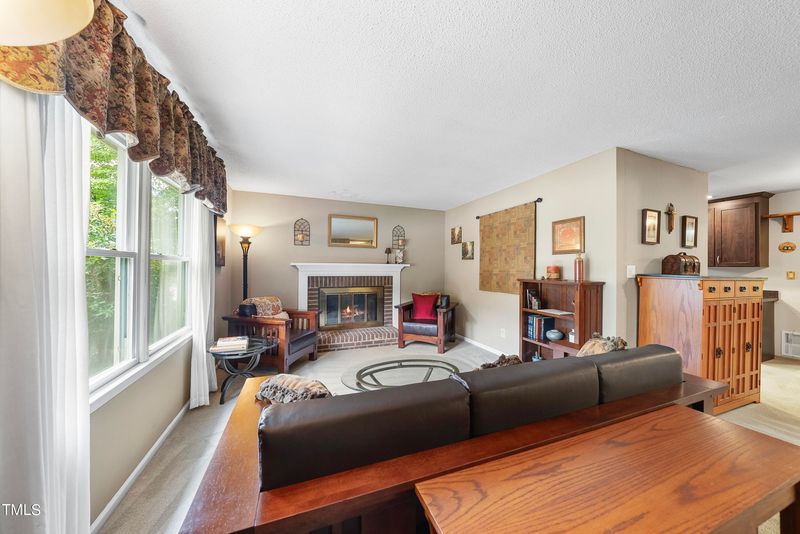 204 SW Maynard Rd, Cary, NC 27511