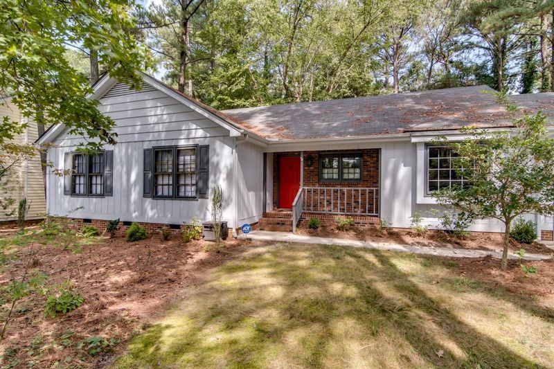 204 Melanie Ln, Cary, NC 27511