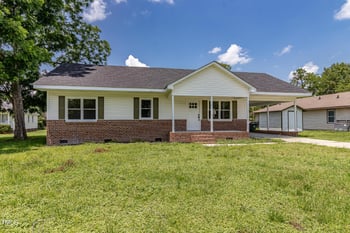 204 Mercer Ct, Goldsboro, NC 27530