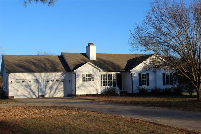 204 Mohican Trl, Clayton, NC 27520