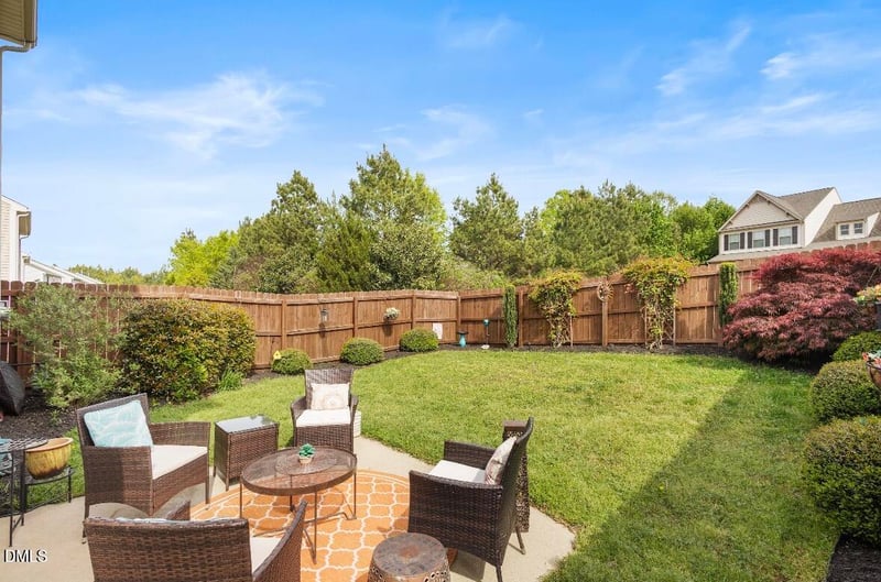 204 Old Castle Dr, Morrisville, NC 27560