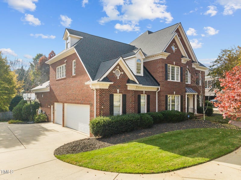 204 Oxford Mill Ct, Cary, NC 27518
