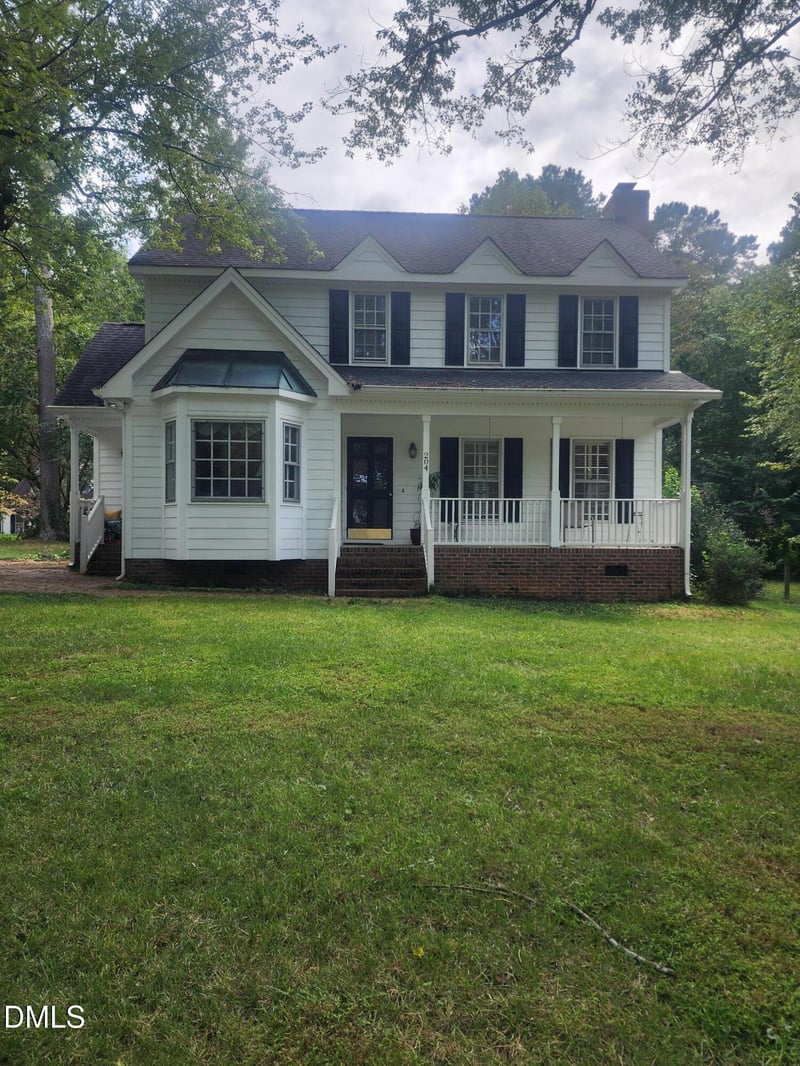 204 Phauff Ct, Cary, NC 27513