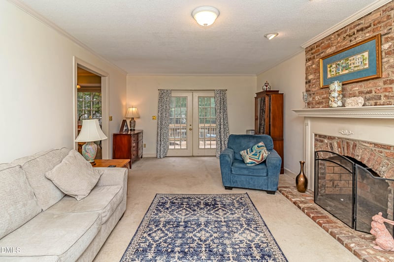 204 Phauff Ct, Cary, NC 27513
