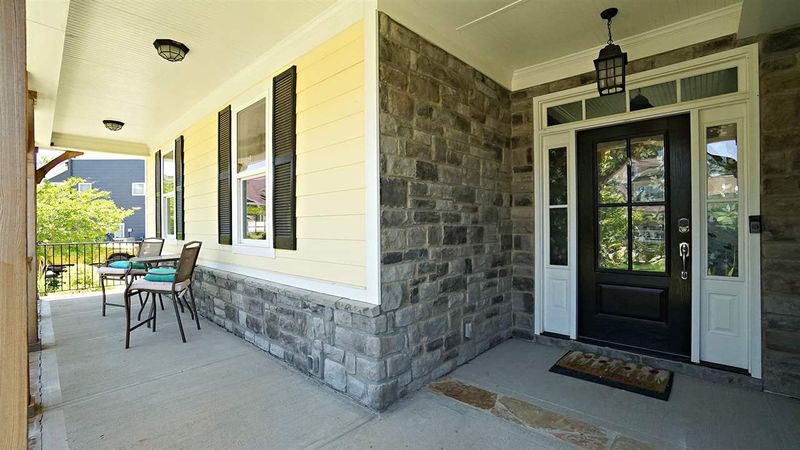204 Pointe Park Cir, Holly Springs, NC 27540