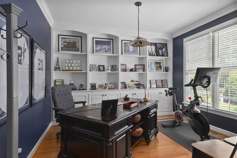 204 Pond Bluff Way, Cary, NC 27513