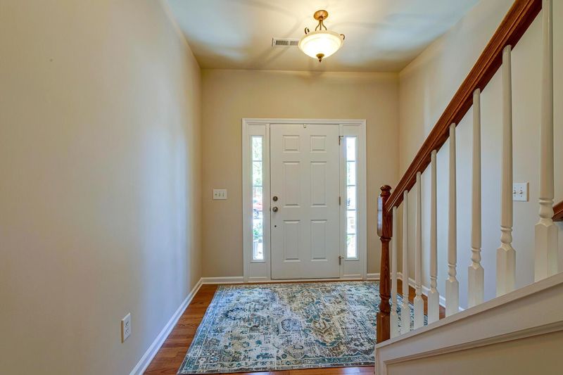 204 Presenteer Trl, Apex, NC 27539