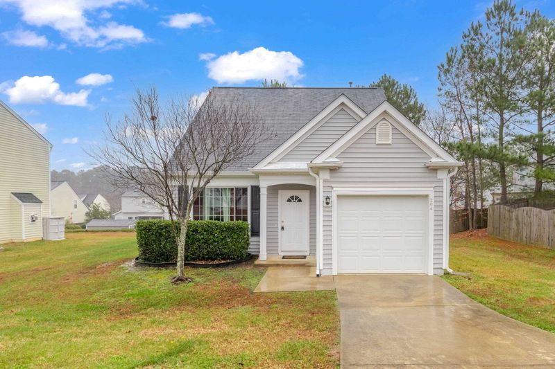 204 Purple Leaf Rd, Fuquay Varina, NC 27526