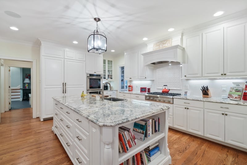 204 Queensferry Rd, Cary, NC 27511