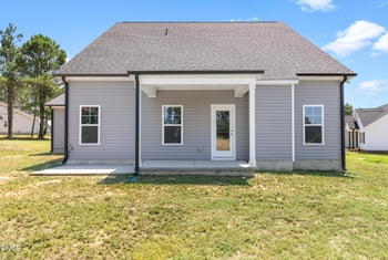 204 Rabbit Run Dr, Smithfield, NC 27577