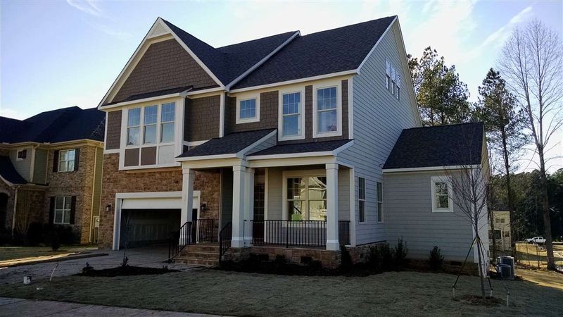 204 River Falls Dr, Apex, NC 27539