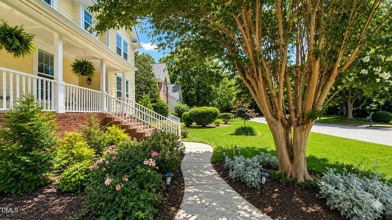 204 Roebling Ln, Cary, NC 27513