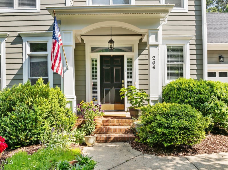 204 Rossburn Way, Chapel Hill, NC 27516