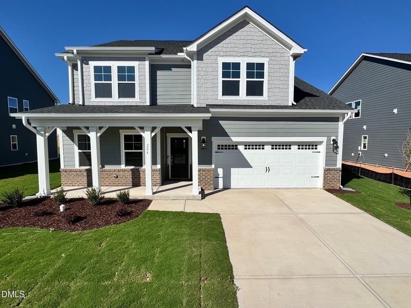 204 Seagraves Creek Ln, Holly Springs, NC 27540