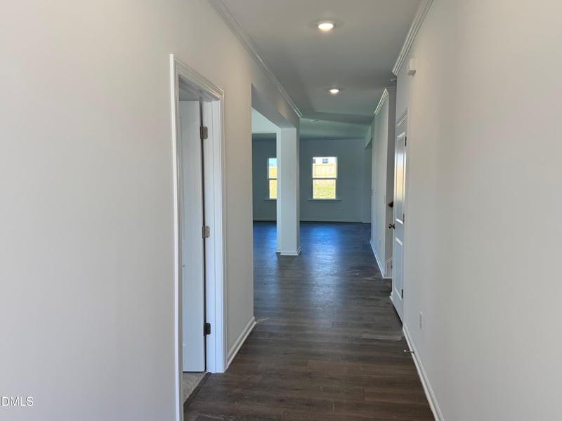 204 Seagraves Creek Ln, Holly Springs, NC 27540