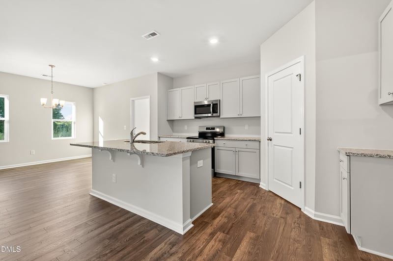 204 Shiloh Woods Cir, Smithfield, NC 27577