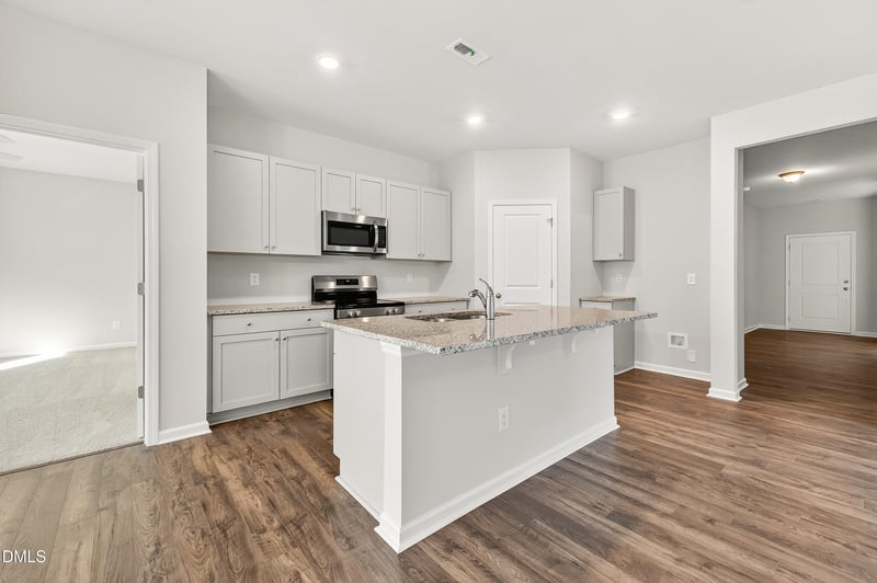 204 Shiloh Woods Cir, Smithfield, NC 27577