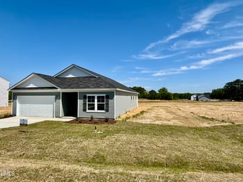 204 Shiloh Woods Cir, Smithfield, NC 27577