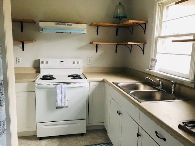 204 S Small St, Pittsboro, NC 27312
