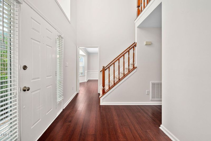 204 Smokemont Dr, Cary, NC 27513