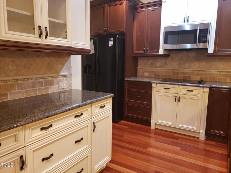 204 Sonoma Valley Dr, Cary, NC 27518