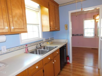 204 Southland Dr, Zebulon, NC 27597