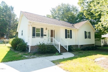 204 Southland Dr, Zebulon, NC 27597