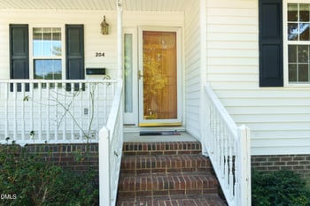 204 Southland Dr, Zebulon, NC 27597