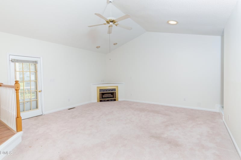 204 Southland Dr, Zebulon, NC 27597