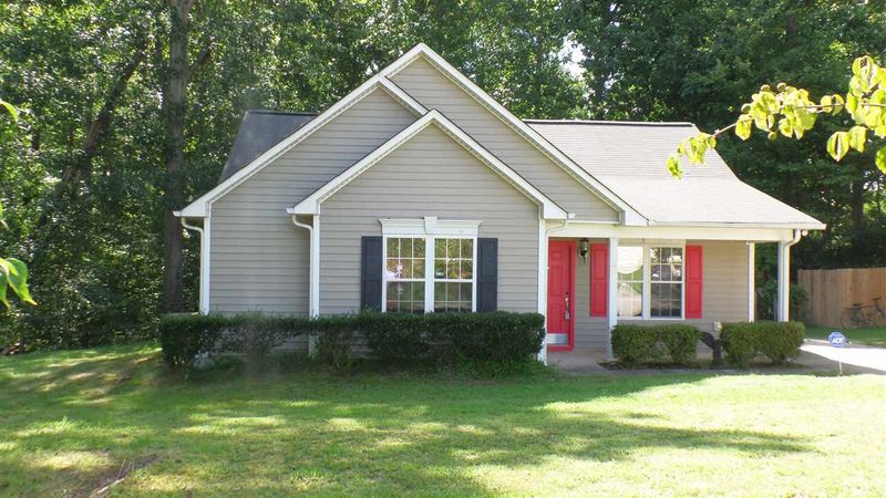 204 St Johns St, Knightdale, NC 27545