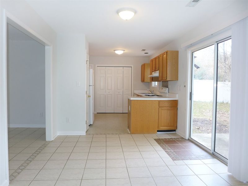 204 St Thomas Dr, Chapel Hill, NC 27517