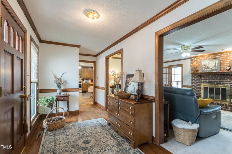 204 Stone Ln, Clayton, NC 27520