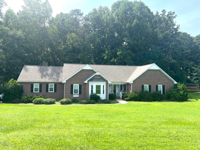 204 Stone Ln, Clayton, NC 27520