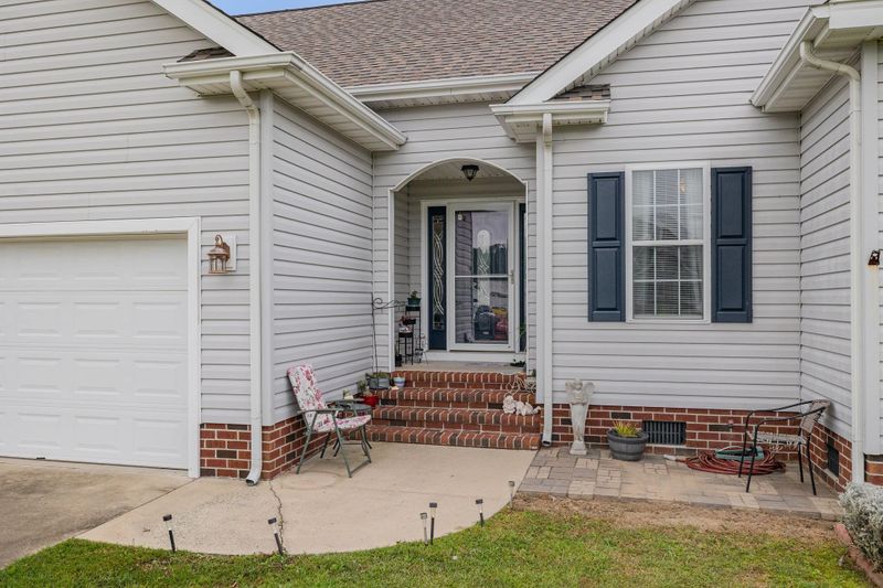 204 Striding Ridge Dr, Goldsboro, NC 27534