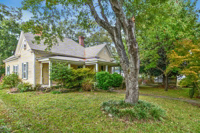 204 Sycamore St, Zebulon, NC 27597