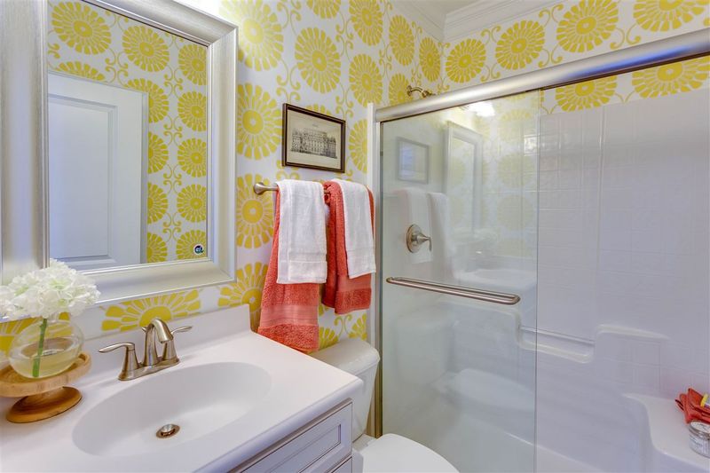 204 Tazwell Hall Ln, Wake Forest, NC 27587
