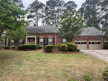 204 Thorncliff Dr, Fayetteville, NC 28303