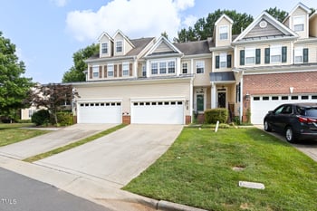 204 Towne Ridge Ln, Chapel Hill, NC 27516