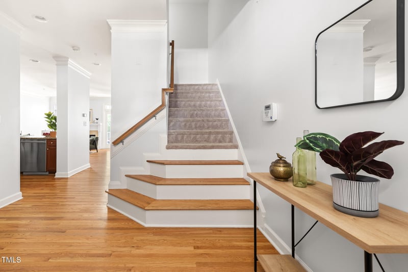 204 Towne Ridge Ln, Chapel Hill, NC 27516
