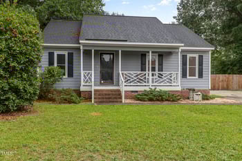 204 Valley Ct, Selma, NC 27576