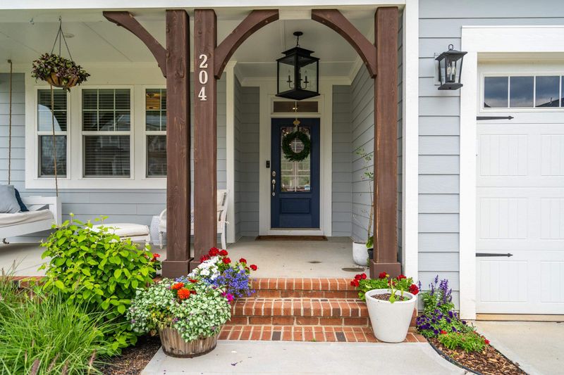 204 Victory Falls Dr, Apex, NC 27539