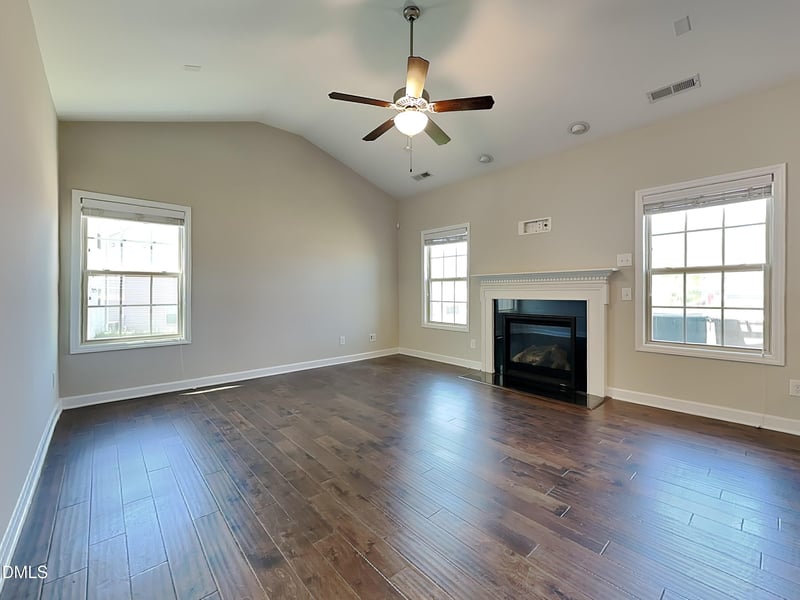 204 Webber Ln, Clayton, NC 27527