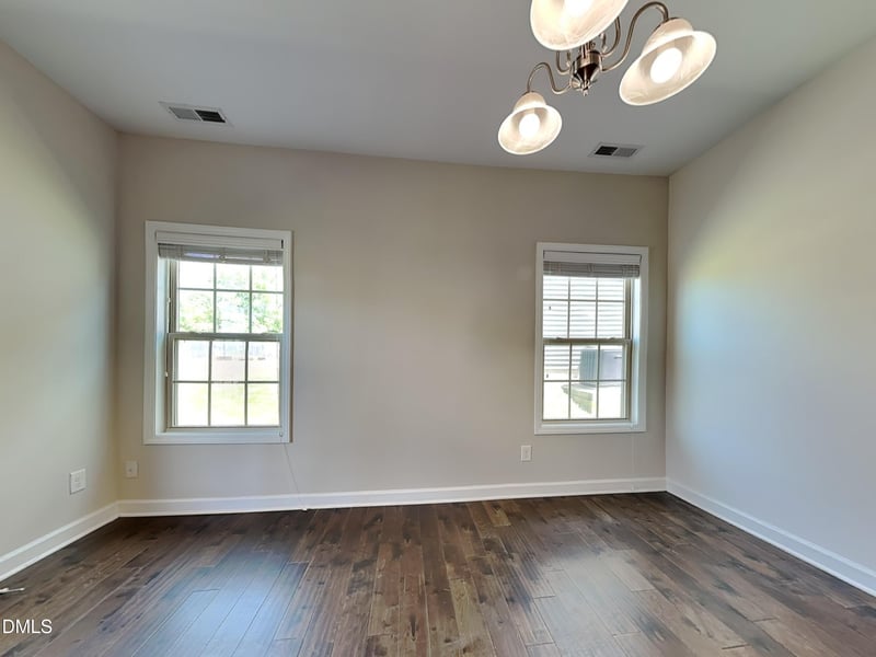 204 Webber Ln, Clayton, NC 27527