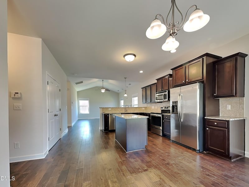 204 Webber Ln, Clayton, NC 27527