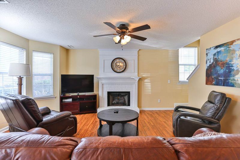 204 Windcap Dr, Apex, NC 27539