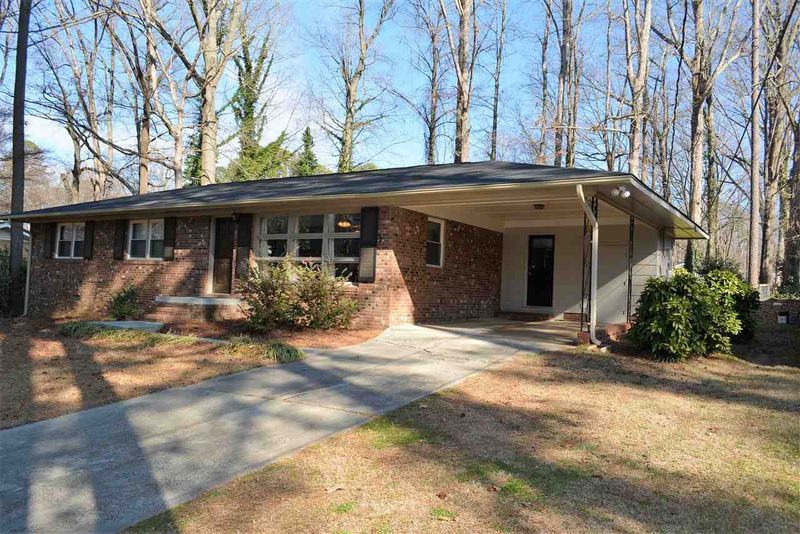 204 Winterlochen Rd, Raleigh, NC 27603