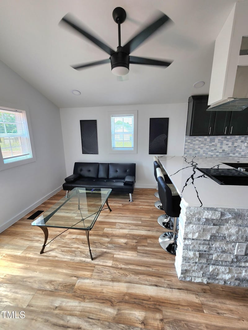2040 Arrowhead Rd, Dunn, NC 28334