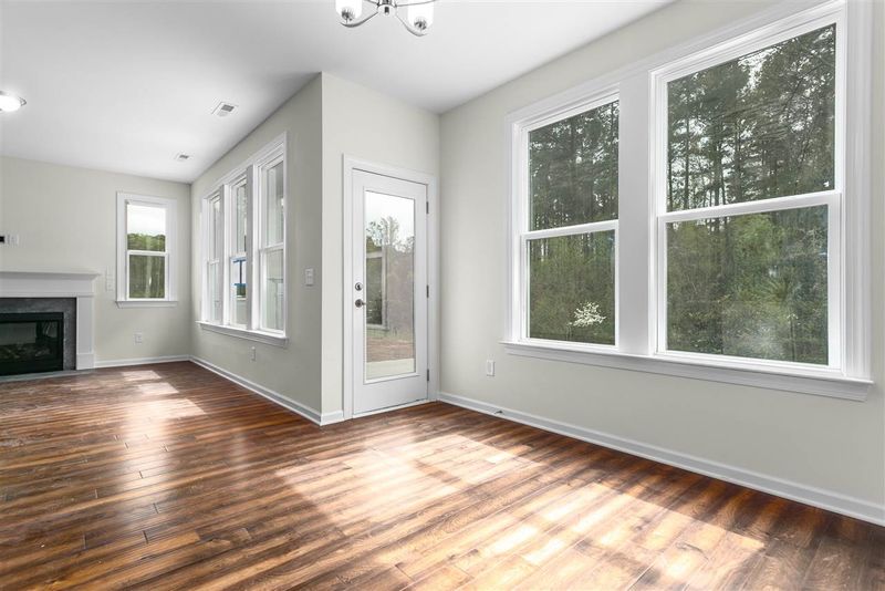 2040 Chipley Dr, Cary, NC 27519