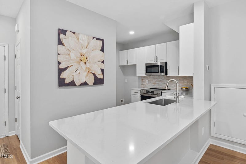 2040 Persimmon Ridge Dr, Raleigh, NC 27604