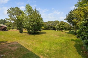 2040 Persimmon Ridge Dr, Raleigh, NC 27604